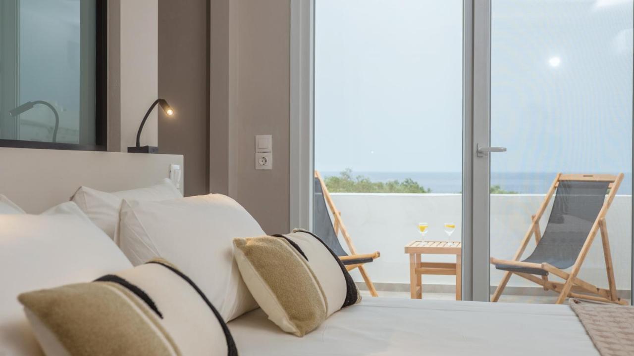 Fata Morgana Studios & Apartments Frangocastelo ภายนอก รูปภาพ