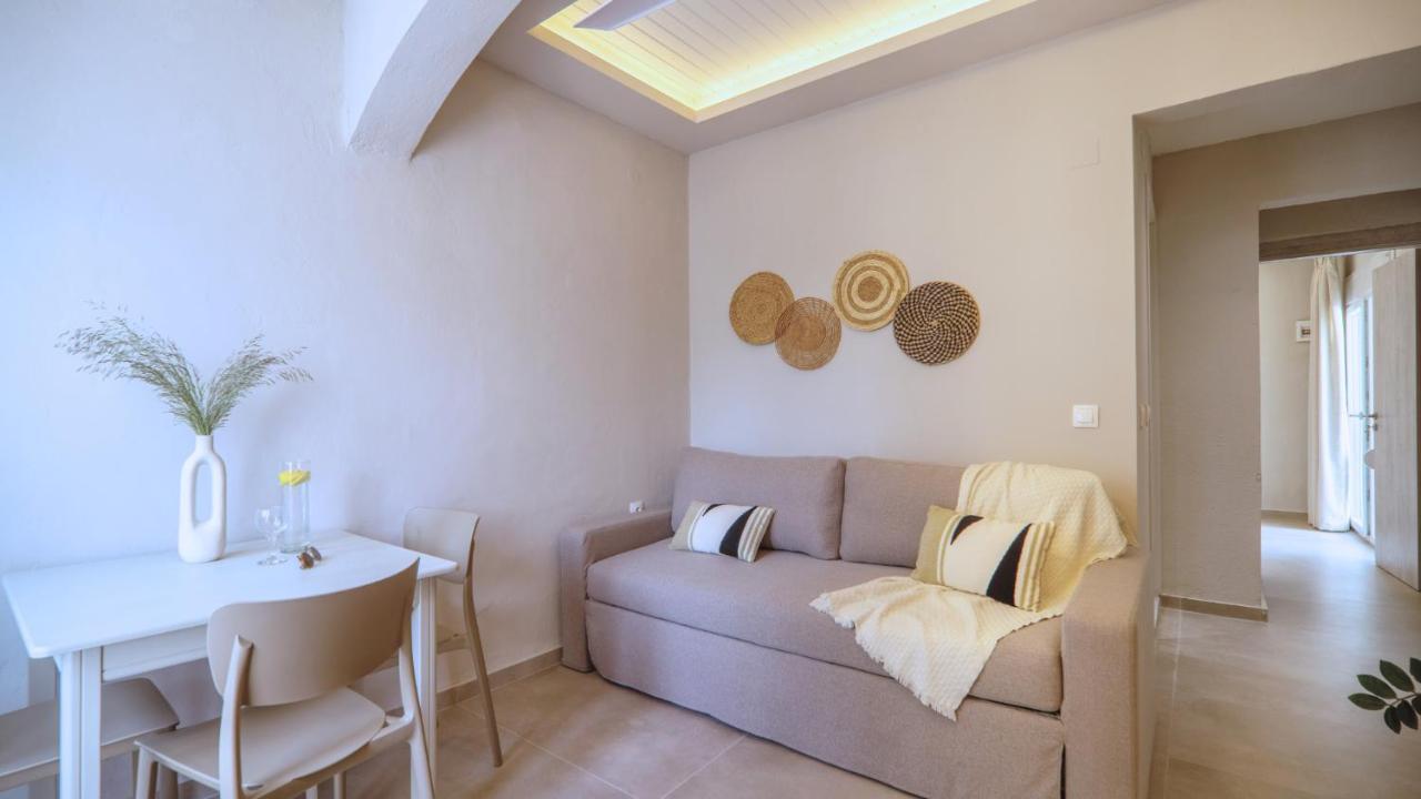 Fata Morgana Studios & Apartments Frangocastelo ภายนอก รูปภาพ