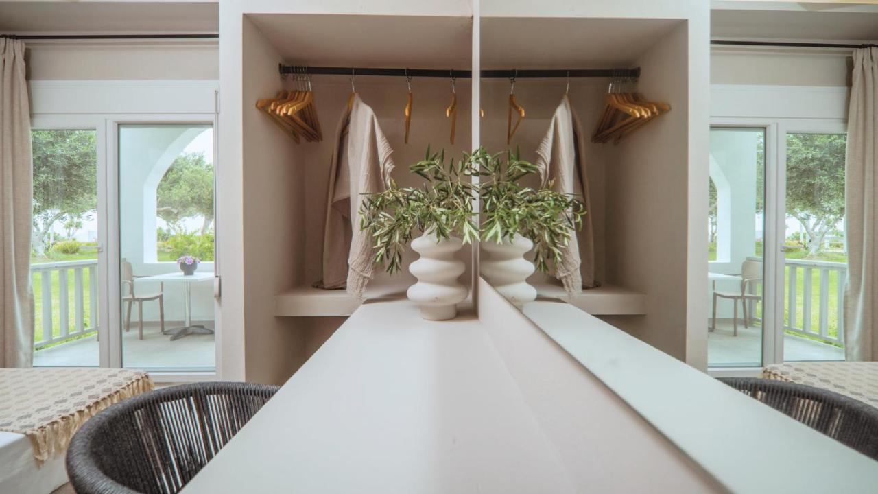 Fata Morgana Studios & Apartments Frangocastelo ภายนอก รูปภาพ